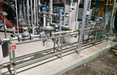 Piping system in an industrial plant